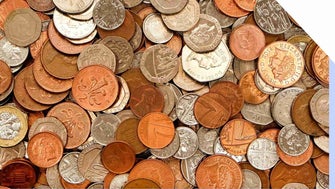 Mix of British coins, coppers, pennies and pounds